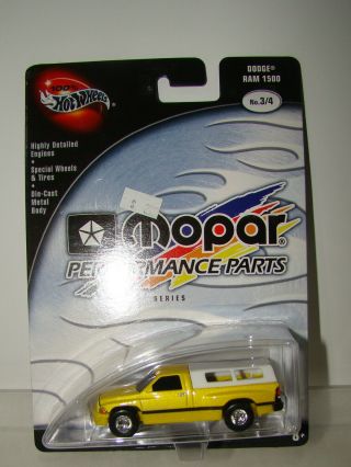 Hot Wheels Mopar Performance Parts Dodge Ram 1500 W/real Riders Momc