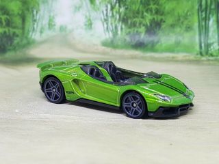Hot Wheels Lamborghini Aventador J Diecast Model Car 1/64 -