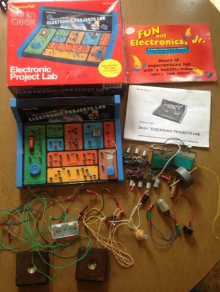 Vintage Science Fair Electronic Project Lab Radio Shack - Book Fun W/ Electronics
