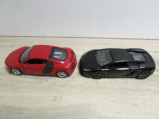 2x Maisto 1:24 Model Cars - Red Audi R8,  Black Lamborghini Gallardo LP 560 - 4 3
