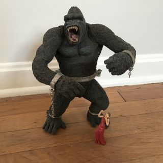 McFarlane Movie Maniacs King Kong Figure 9” 2