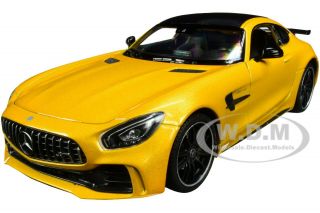 Box Dented Mercedes Amg Gt R Yellow Met.  W/carbon Top 1/24 Diecast Welly 24081