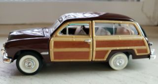 Sunnyside Ss 1949 Ford Woody Wagon Diecast 1/38 Scale 5737.