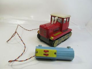 Rare Vintage China Tin Toy Tractor Cable Remote Me701 The East Is Red