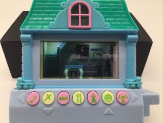 2005 Pixel Chix Blue House Electronic Interactive Virtual Toy Mattel Rare 2