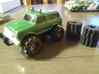 Schaper Stomper Ford Bronco 4x4 Runs with Lights & extra tires 2