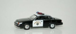 California Highway Patrol 1992 Ford Crown Victoria Police Car Greenlight 1/64