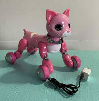 Zoomer Kitty Cat Bella Exclusive Pink Interactive Robot Charger
