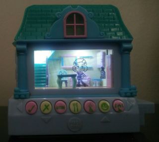 Pixel Chix Blue House Electronic Interactive Virtual Toy Mattel 2005