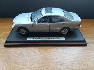 Mercedes Benz S Class - 1/18 - Silver Diecast Model Car With Flaws