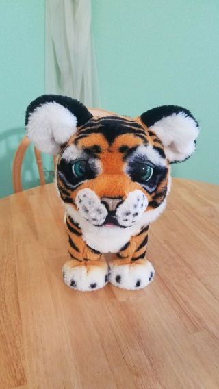 Hasbro FurReal Roarin ' Tyler the Playful Tiger Interactive Toy Sounds Motion EC 2
