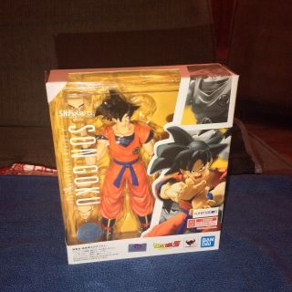 Bandai/s.  H.  Figuarts Dragon Ball Z: Son Goku [a Saiyan Raised On Earth]