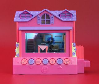 2005 Pixel Chix Pink House Special Edition - Electronic Virtual Toy Mattel