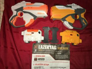 2012 Hasbro Nerf Lazer Tag Gun Blaster Iphone Dock Set Of 2 Plus 12 Aa Batteries