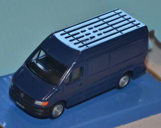 Cararama / Hongwell - Mercedes - Benz Sprinter Van - Navy Blue Dealer Stock - 1:72