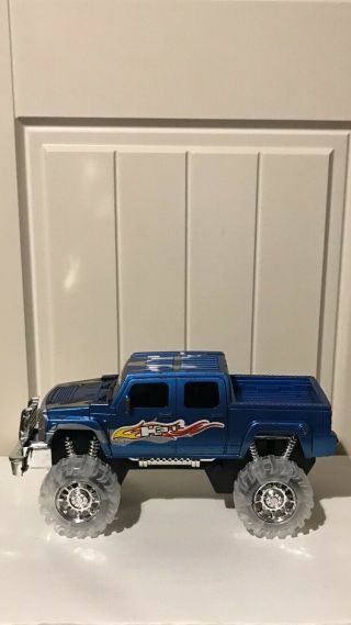 2009 Hummer H3t Toy Car 5” Height 9.  5” Long