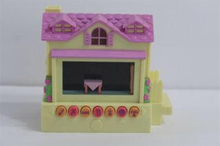 2005 Mattel Pixel Chix Yellow & Pink House Virtual Toy Game Electronic Euc