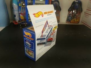 Hot Wheels Getty Oil Mini Market Sto and Go set Special Edition Gas Station 3