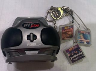 Tiger Electronics Hit Clips Miniature Music Player W 3 Tapes