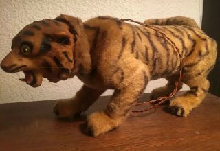 Vintage 1960’s Louis Marx Bengali Tiger Battery Operated Not