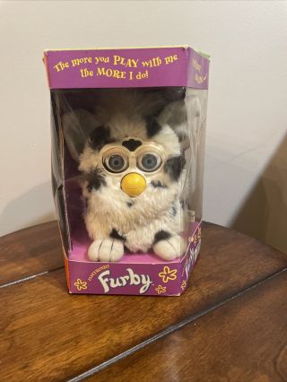 1998 Black And White Spotted Furby W/blue Eyes Model 70 - 800 Not
