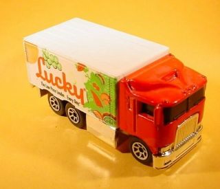 Hot Wheels Lucky Food Stores - Red Cab Hiway Hauler Loose
