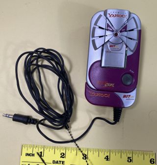 Yahoo Hit Clips Micro Music System 2000 by Tiger Electronics 2