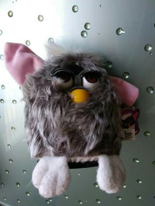 1998 Furby Model 70 - 800 Tiger Electronics Gray With White Mane