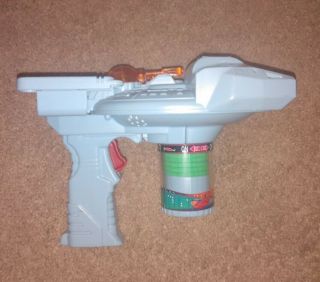 Vintage Space Blaster Disc Shooter 1998 Min Yin With 16 Colored Discs