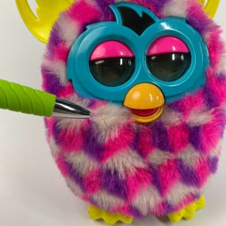 Furby Boom 2012 Hasbro Pink & Purple Furry Deep Voice Man Voice 3