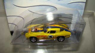 Hot wheels Corvette 50th Series ' 63 Sting Ray w/RR MOMC 2