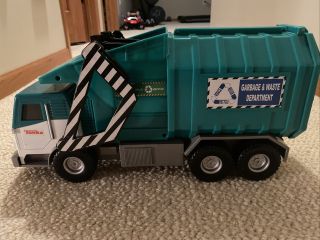 2007 Tonka Garbage & Waste Department Green Truck. ,  Sounds
