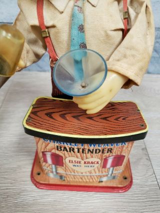 Vintage Battery Operated Charlie Weaver Bartender Tin Toy B2 3