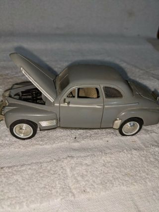 Newray 1941 Chevrolet Special Deluxe 5 Passenger Diecast Car Model Toy 1:32