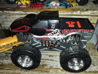 Toy State Industrial Ltd Road Rippers Snakebite Monster Truck.  Wirks