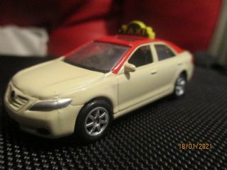 Welly 52289 Toyota Camry Dubai Taxi No Packaging Approx 1/60 7.  5cm