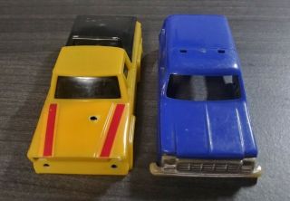 Schaper Stomper Yellow & Blue (×2 Bodies Only) G1 Side - Clip