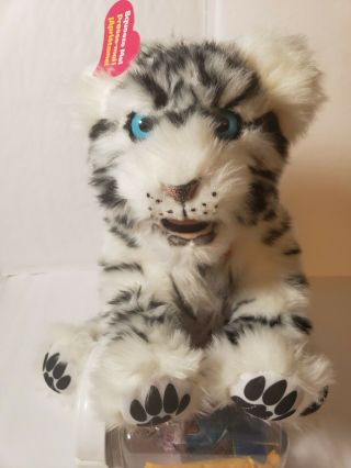 Wowwee White Tiger 2007 Cub Interactive Toy Blue Eyes