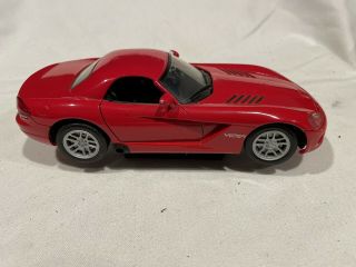 Motor Max 2003 Dodge Viper SRT/10 1/24 Scale Die Cast Red With Stand 3