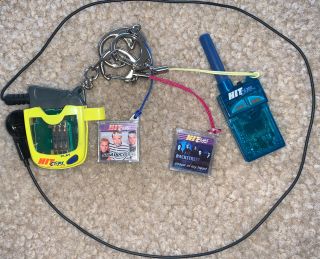 Vintage Tiger Electronics Hit Clips Music Player With 2 Songs And Fm Radio