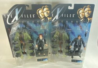 The X - Files: Fbi Agents Dana Scully And Fox Mulder Action Figures,