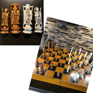 Vintage Chinese Finely Hand Carved Bovine Bone Chess Set In Wood Board Box