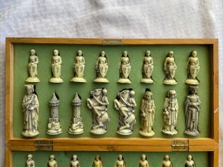 Vintage Chess Set With Foldable Wood Case Board 2