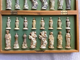 Vintage Chess Set With Foldable Wood Case Board 3
