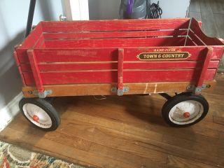 Vintage Town And Country Radio Flyer