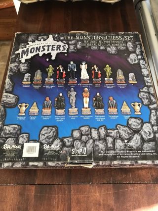 Universal Studios The Monsters Chess Set - Spencer ' s Gifts Exclusive - 3 2
