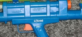 Vintage Larami SOAKER 100 Water Blaster Squirt Gun/for parts only 2