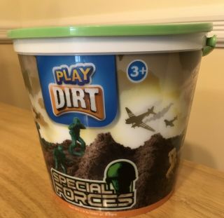 Special Forces Play Dirt Kinetic Sand Bucket (1.  5 Lb) With Toy Army Soldiers