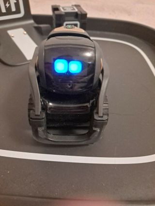 Anki Vector Home Companion Robot With Charger The Cube And Vector Space
