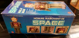 Space Walk Man Robot.  Battery Operated Tin Toy.  Blue 3